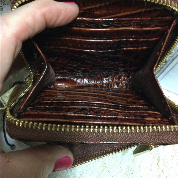 NWT $0LD 0UT PECAN Mini Suri wallet - Picture 3 of 5
